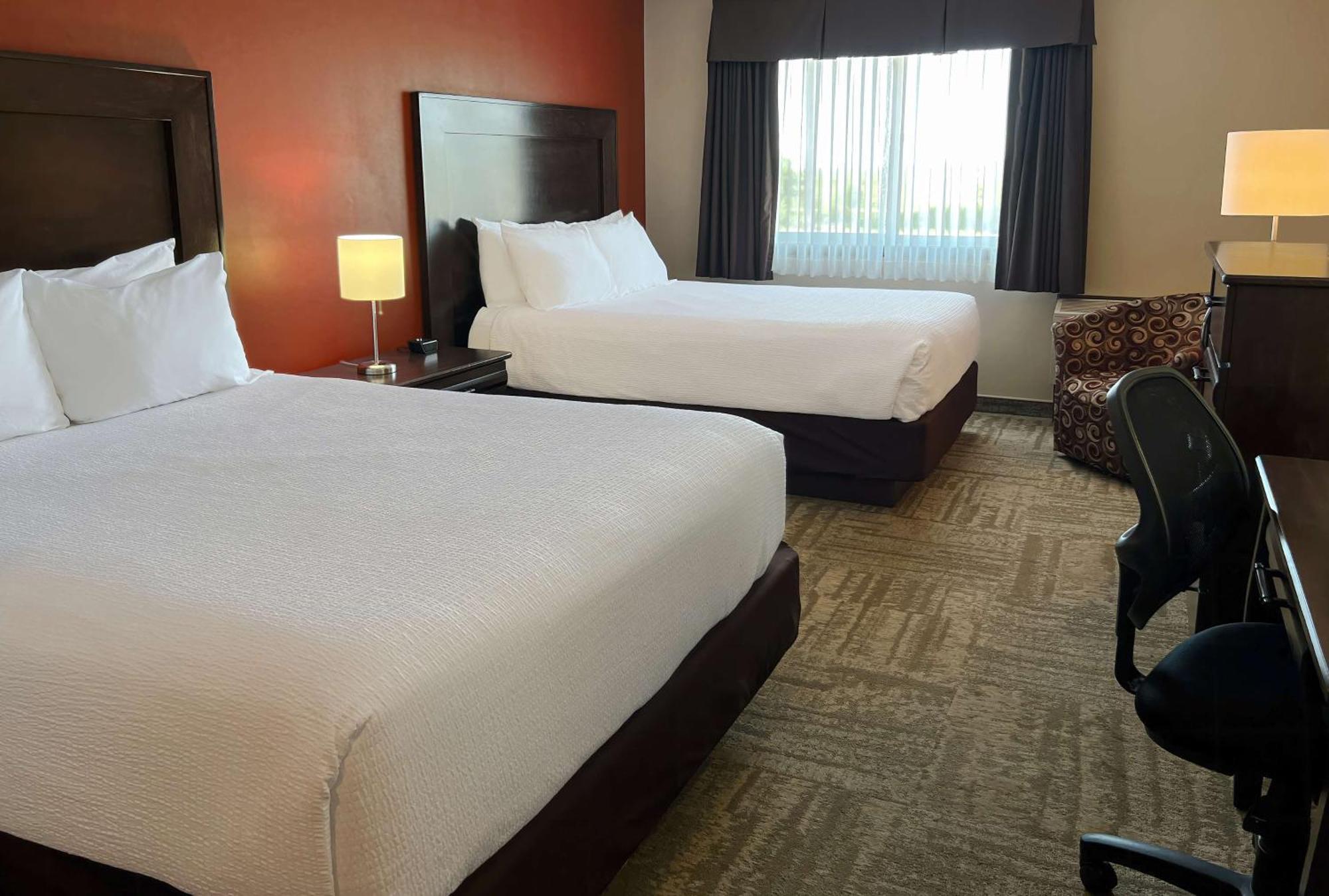 Coast Swift Current Hotel Dış mekan fotoğraf