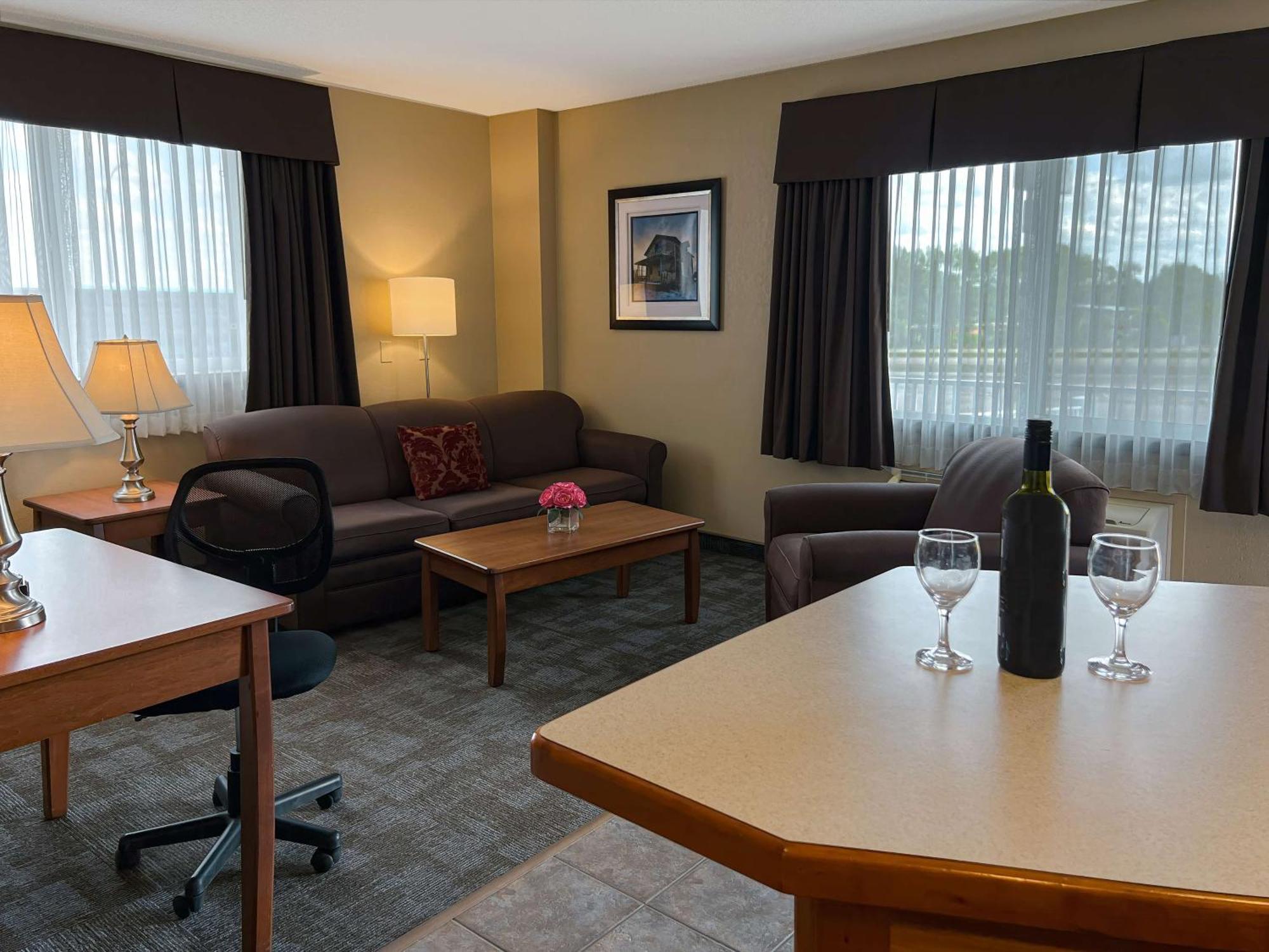 Coast Swift Current Hotel Dış mekan fotoğraf